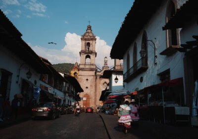 Centro histórico de Valle de Bravo, no México, destino procurado por turistas brasileiros